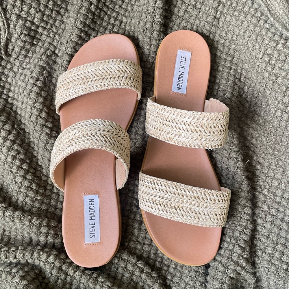 Steve Madden Women’s Dual Flat Sandal, Natural Raffia